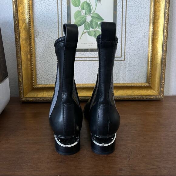 Alexander Wang Anouck Chelsea Bootie Black Leather Gray Stitch Size 35.5/ US 5.5 - Picture 11 of 16